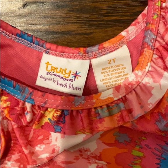 2 piece Heidi Klum swimsuit - Picture 3 of 6